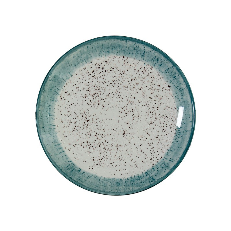 Plato de ensalada de porcelana con borde azul moteado, vista superior sobre fondo blanco