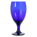 Copa Libbey de cristal azul cobalto con pie, 216 ml, sobre fondo blanco