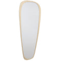Espejo de pared de madera natural con forma ovalada, vista frontal completa