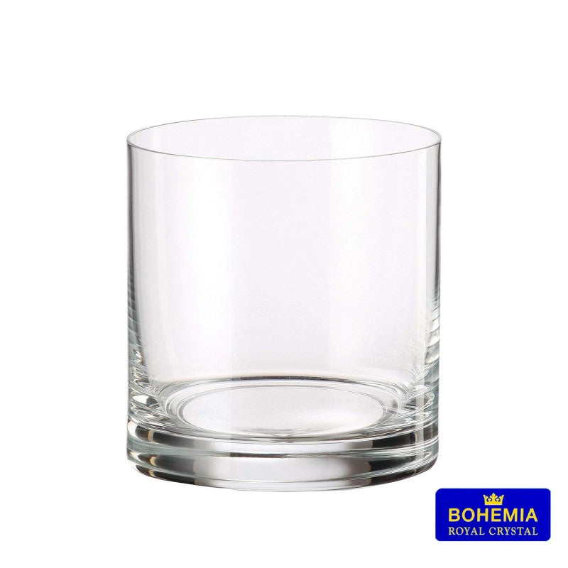 Vaso de cristal de Bohemia para whisky bajo, 41 cl, sobre fondo blanco