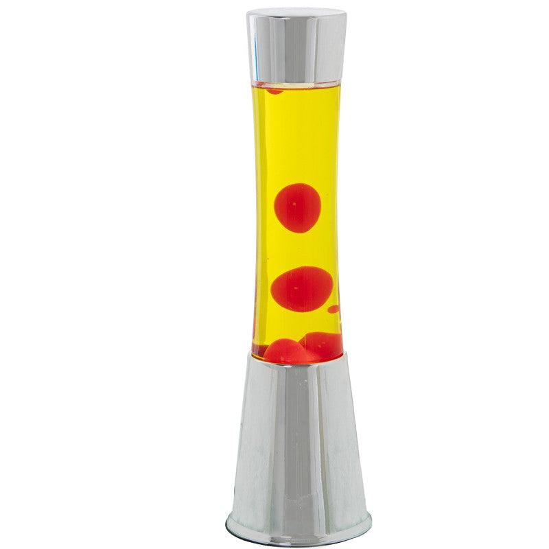 Lámpara de lava metálica con líquido amarillo y burbujas rojas, sobre fondo blanco