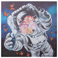Cuadro lienzo de un astronauta con casco lleno de flores y mariposas sobre fondo azul, 100x100 cm