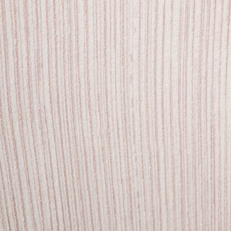 Detalle de la textura de líneas onduladas del lienzo