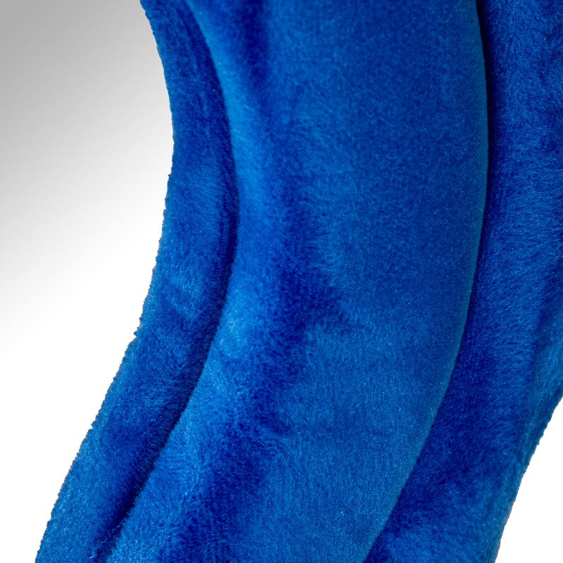 Detalle de la textura de terciopelo azul del marco ondulado