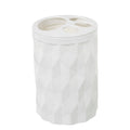 Vaso acrílico blanco con textura geométrica y tres compartimentos para cepillos de dientes